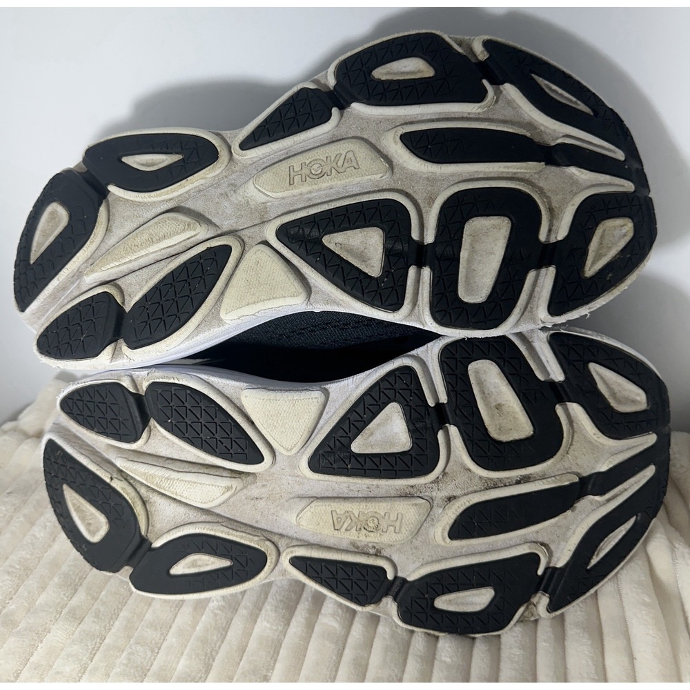 Hoka Bondi 8 Running Shoes Women's 7B Black White Maximalist Cushion *READ* - Picture 9 of 10